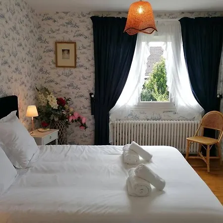 La Roseliere Maison Plain Pied Confortable Belle Decoration Jardin Magnifique 10 Mn A Pied Centre Ville Bayeux Proche Plages Du Debarquement Buitenkant foto