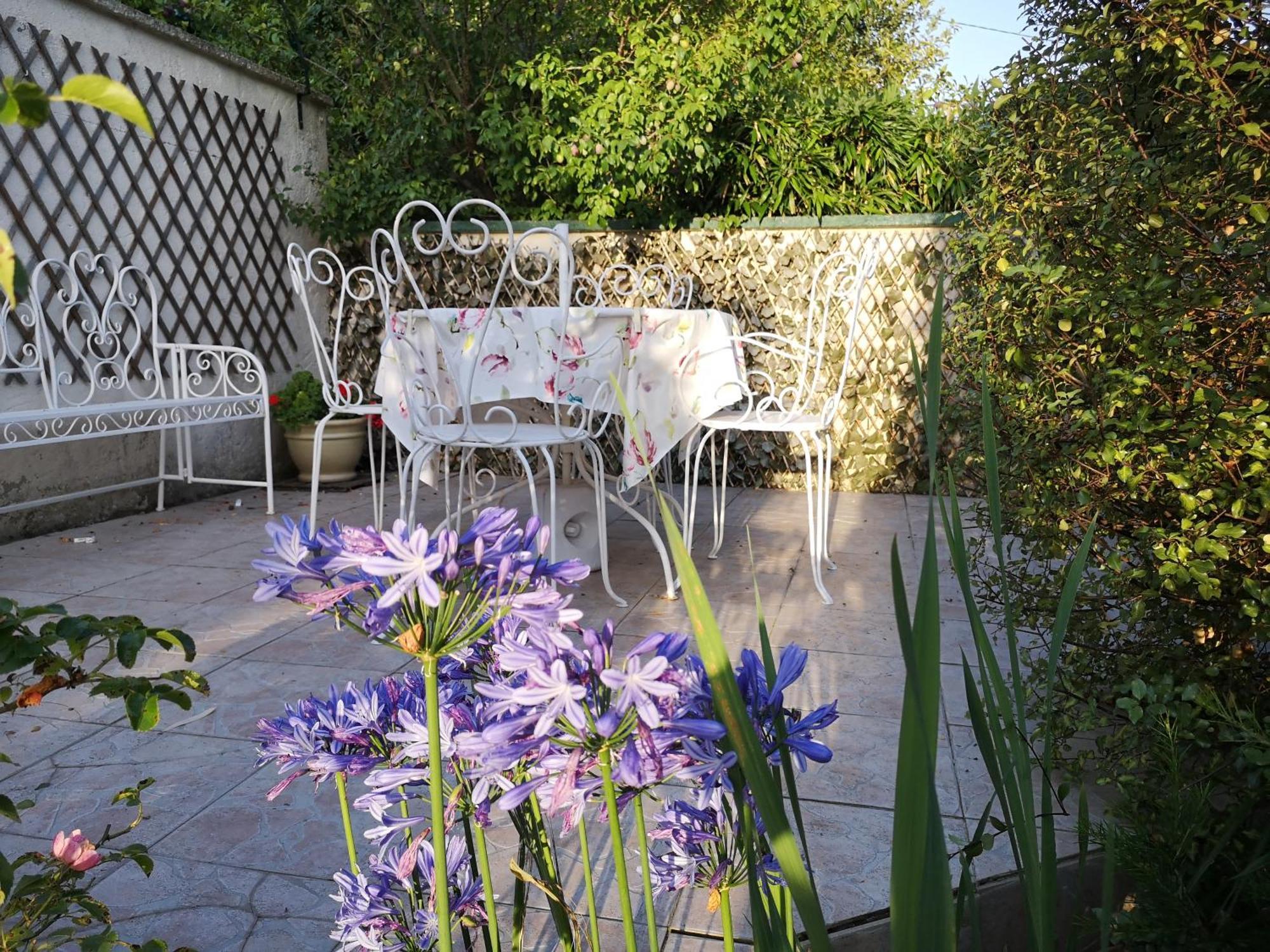 Maison Bayeux: Charming Garden Retreat Near Centre Bayeux